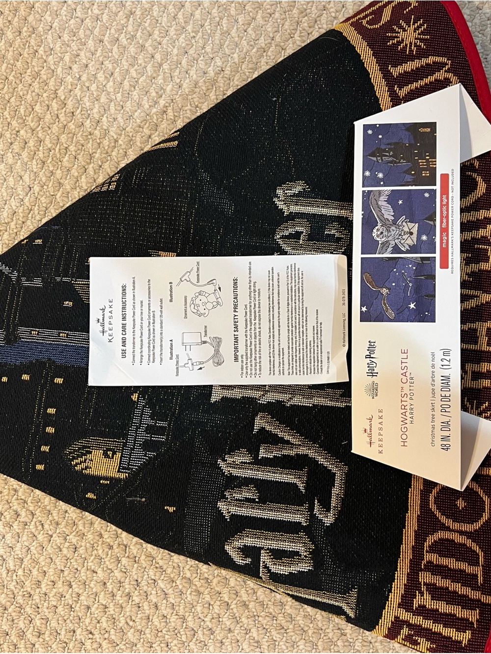 2020 Hallmark Harry Potter Hogwarts Castle Tree Skirt - Picture 6 of 6